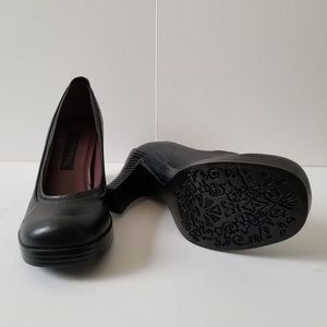 Ellemenno Black Heels